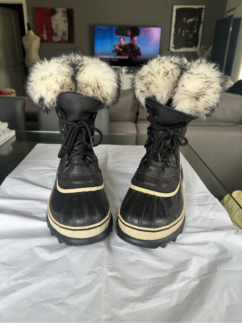 NEW! Sorel “Caribou” Black Winter Boots with Faux-Fur Cuff